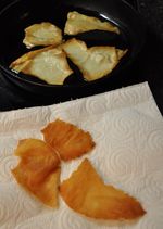 Arabisches Brot zu Brotchips verarbeitet