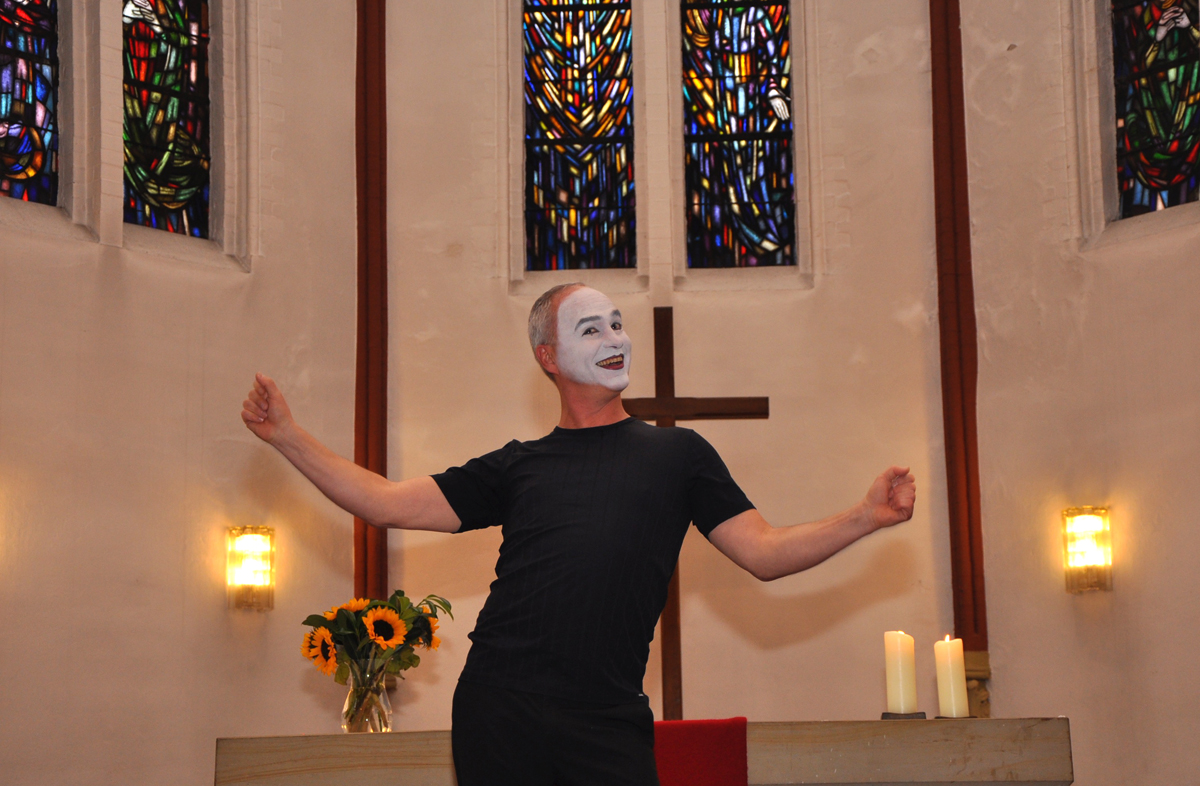 Pantomime in Banther Kirche, Wilhelmshaven